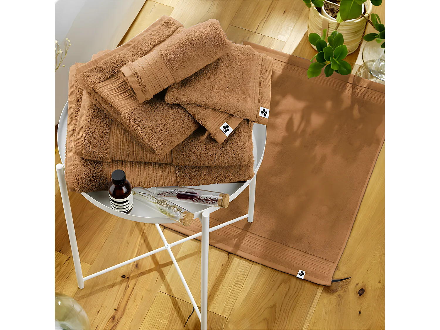 EMMA - Serviette de Toilette 50x90cm en Coton Bio Coloris Camel