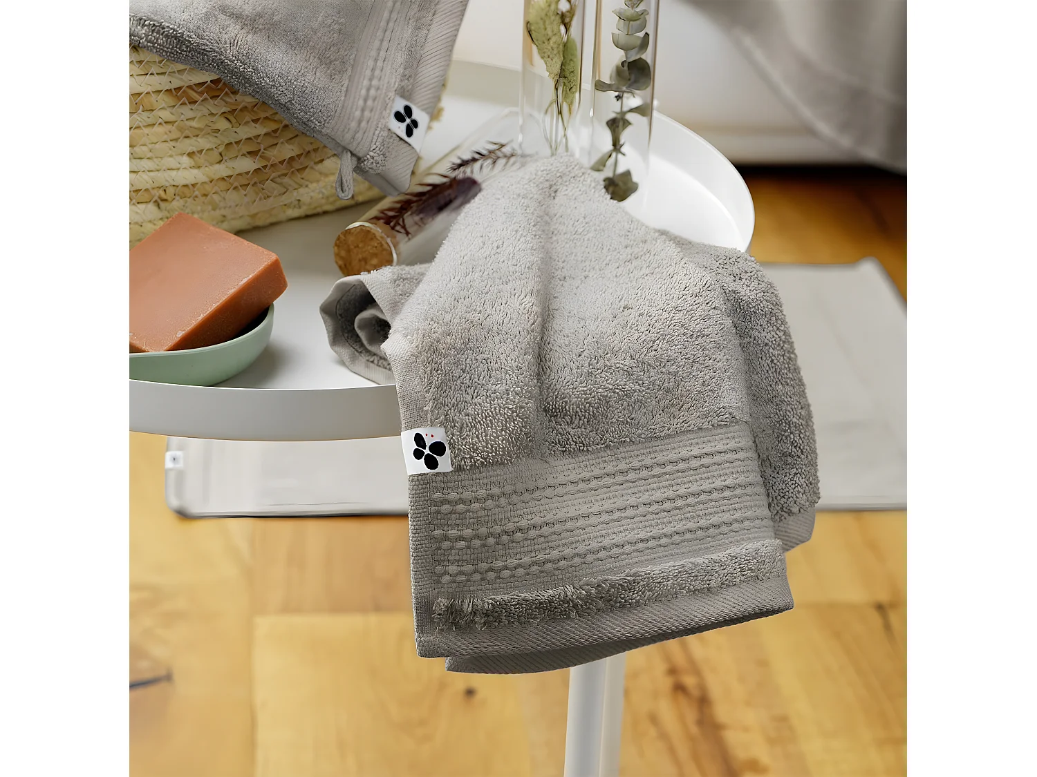 EMMA - Serviette Invité 30x50cm en Coton Bio Coloris Argile