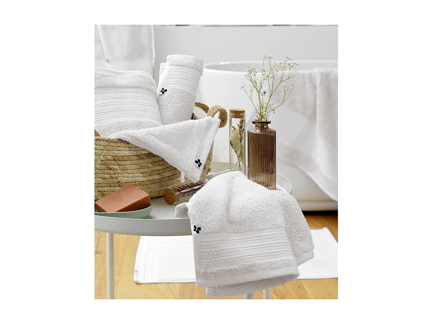 EMMA - Serviette Invité 30x50cm en Coton Bio Coloris Chantilly