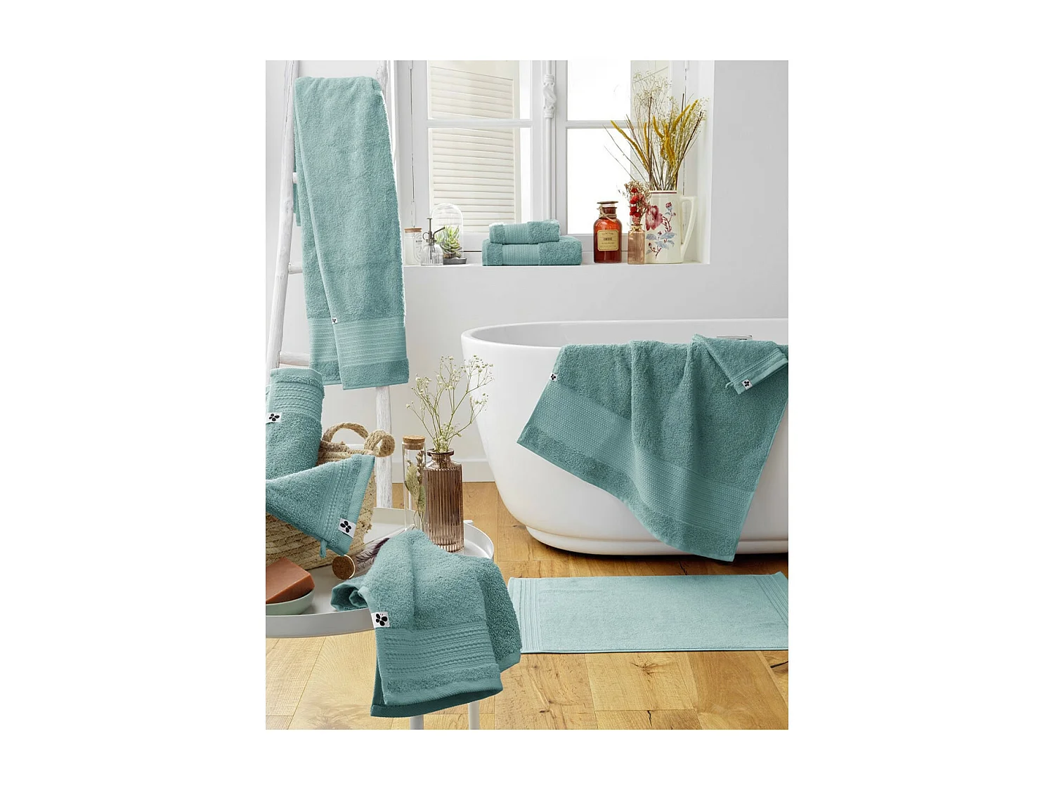 EMMA - Tapis de Bain 50x70cm en Coton Bio Coloris Bleu Glacier
