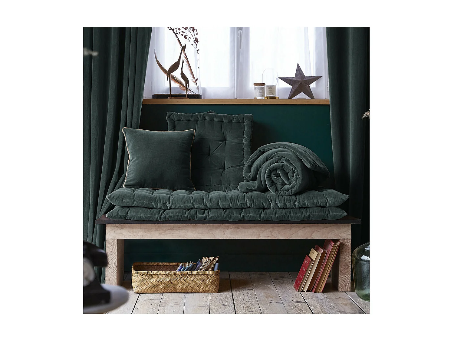 HARRIS - Coussin de Sol 50x50cm Velours de Coton Capitonné Coloris Ardoise