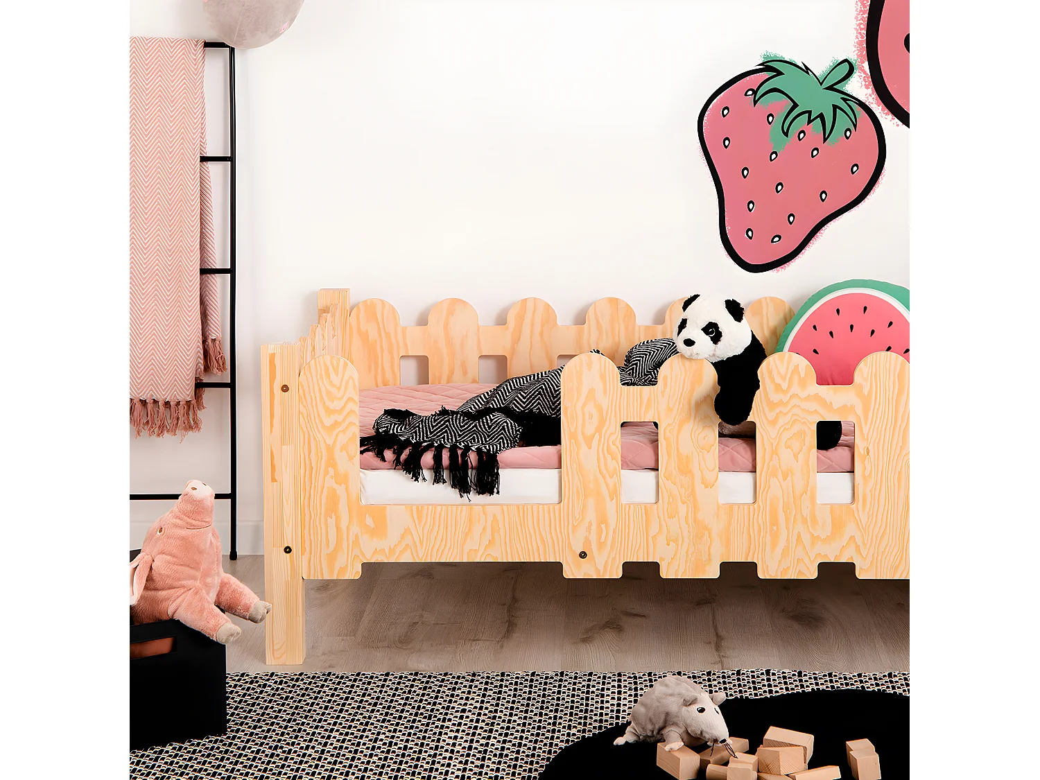 Cama de entrada esquerda 90x200 com estrado de ripas Anna Bois