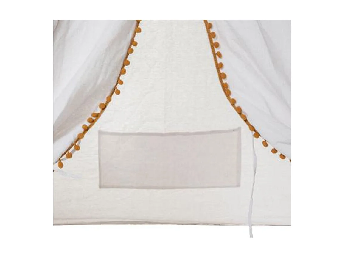 Tipi con pompones redondos