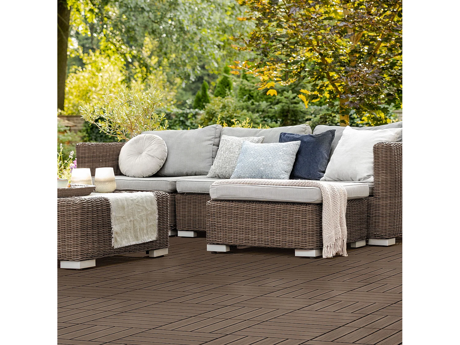 55 piastrelle in WPC per terrazze, 30x30 cm, 5 m²