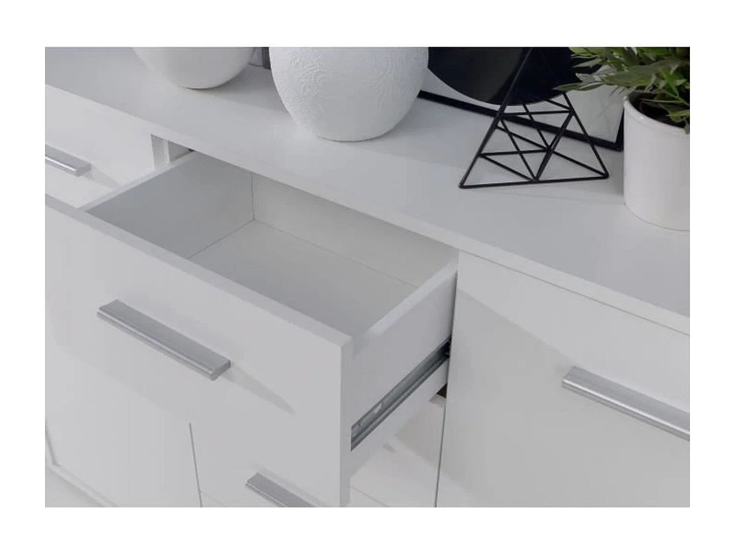 Buffet baixo PILVI branco mate 4 portas 2 gavetas madeira 162x34x88 cm para sala