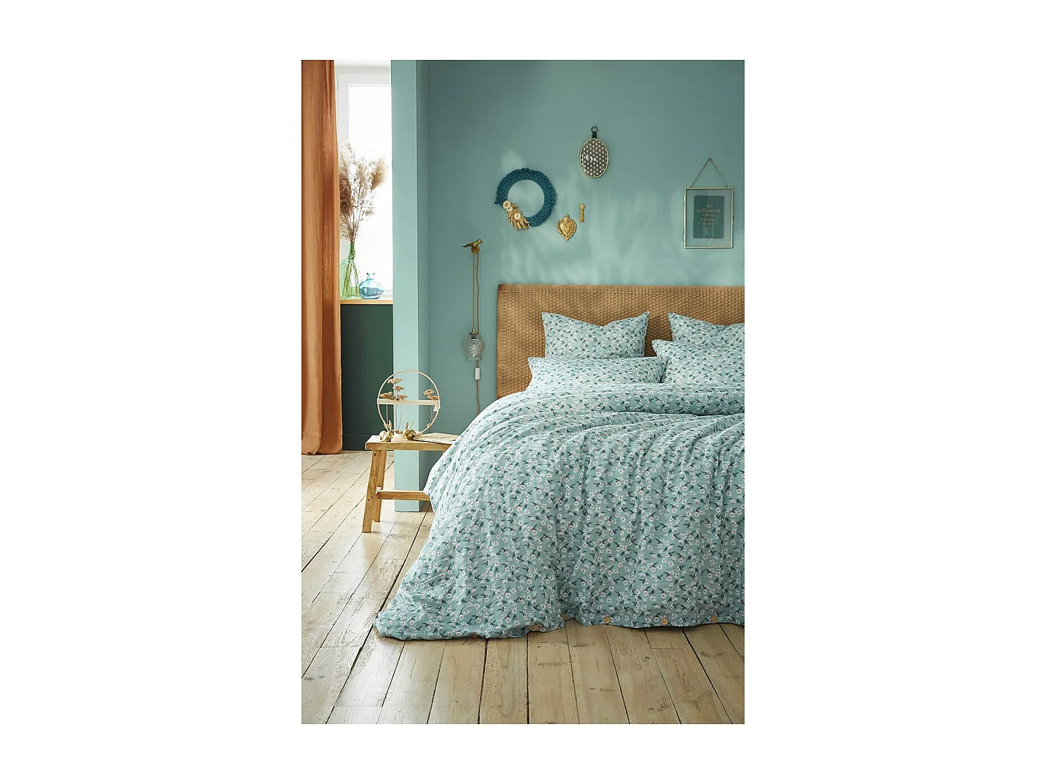 ALLISON - Housse de Couette 200x200cm Gaze de Coton Coloris Bleu Motifs Fleurs