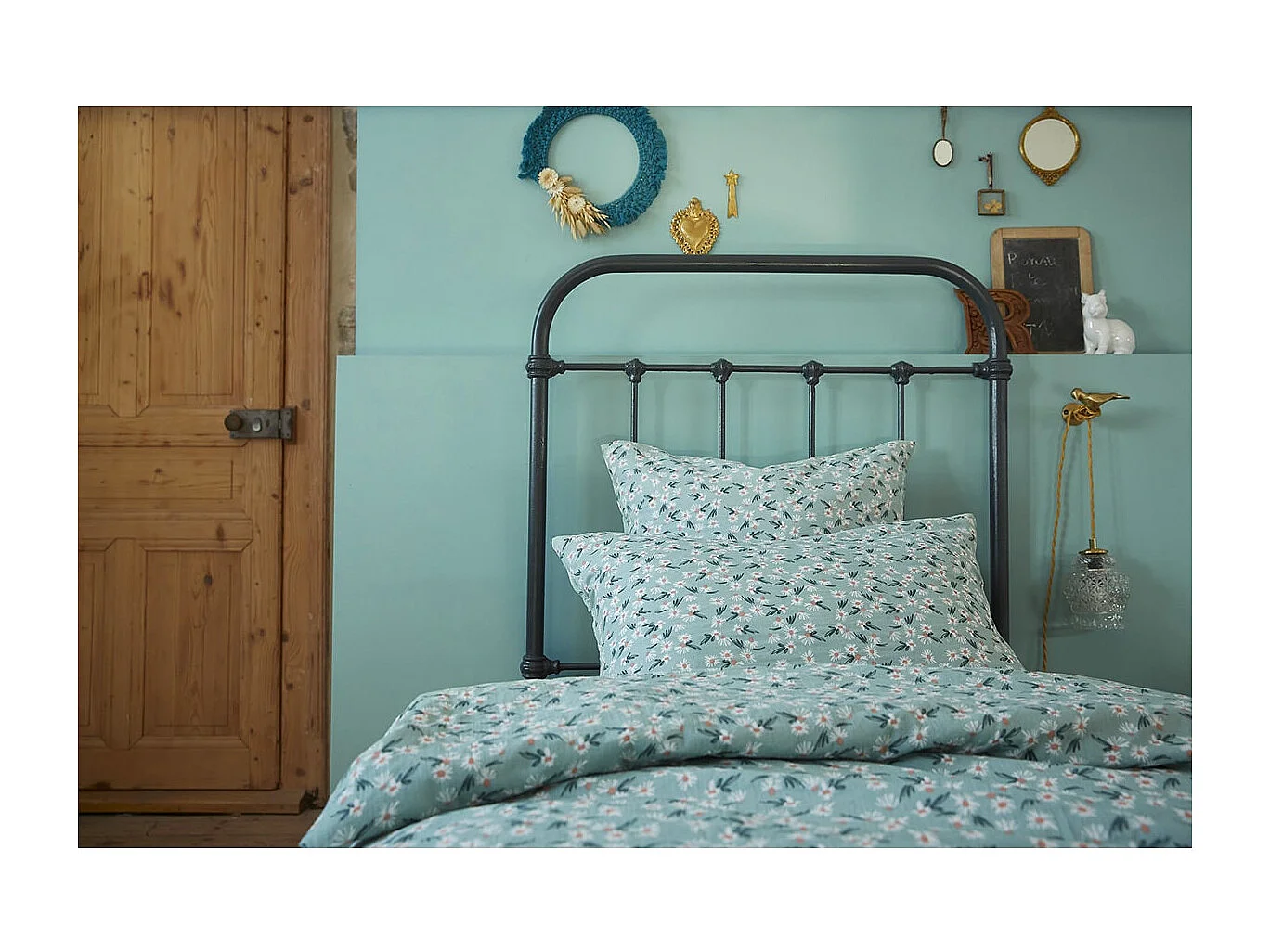 ALLISON - Housse de Couette 140x200cm Gaze de Coton Coloris Bleu Motifs Fleurs