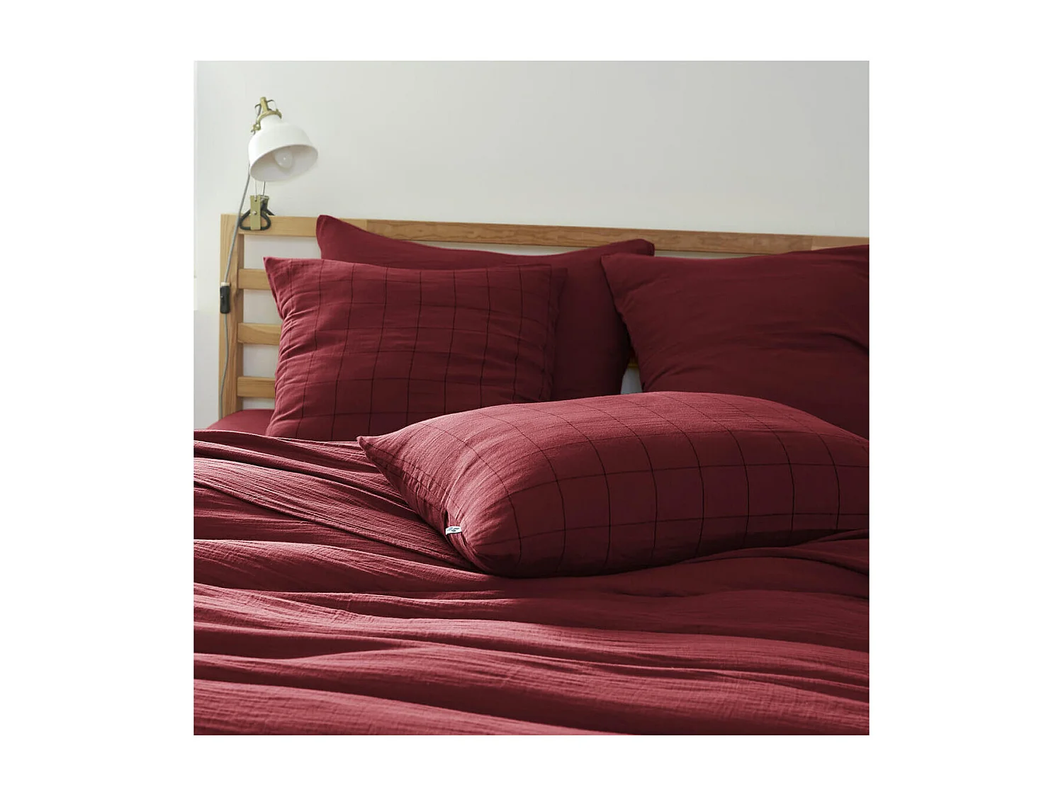 OUREA MOTIF - Taie d'Oreiller 50x70cm Gaze de Coton Lie de Vin à Grands Carreaux