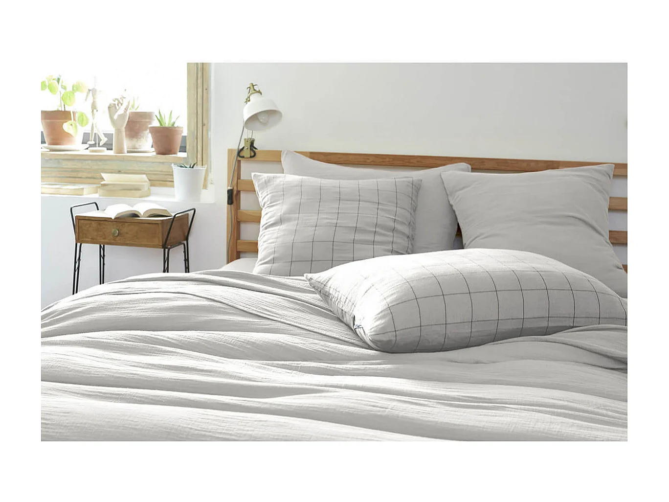 OUREA MOTIF - Taie d'Oreiller 60x60cm Gaze de Coton Nuage à Grands Carreaux