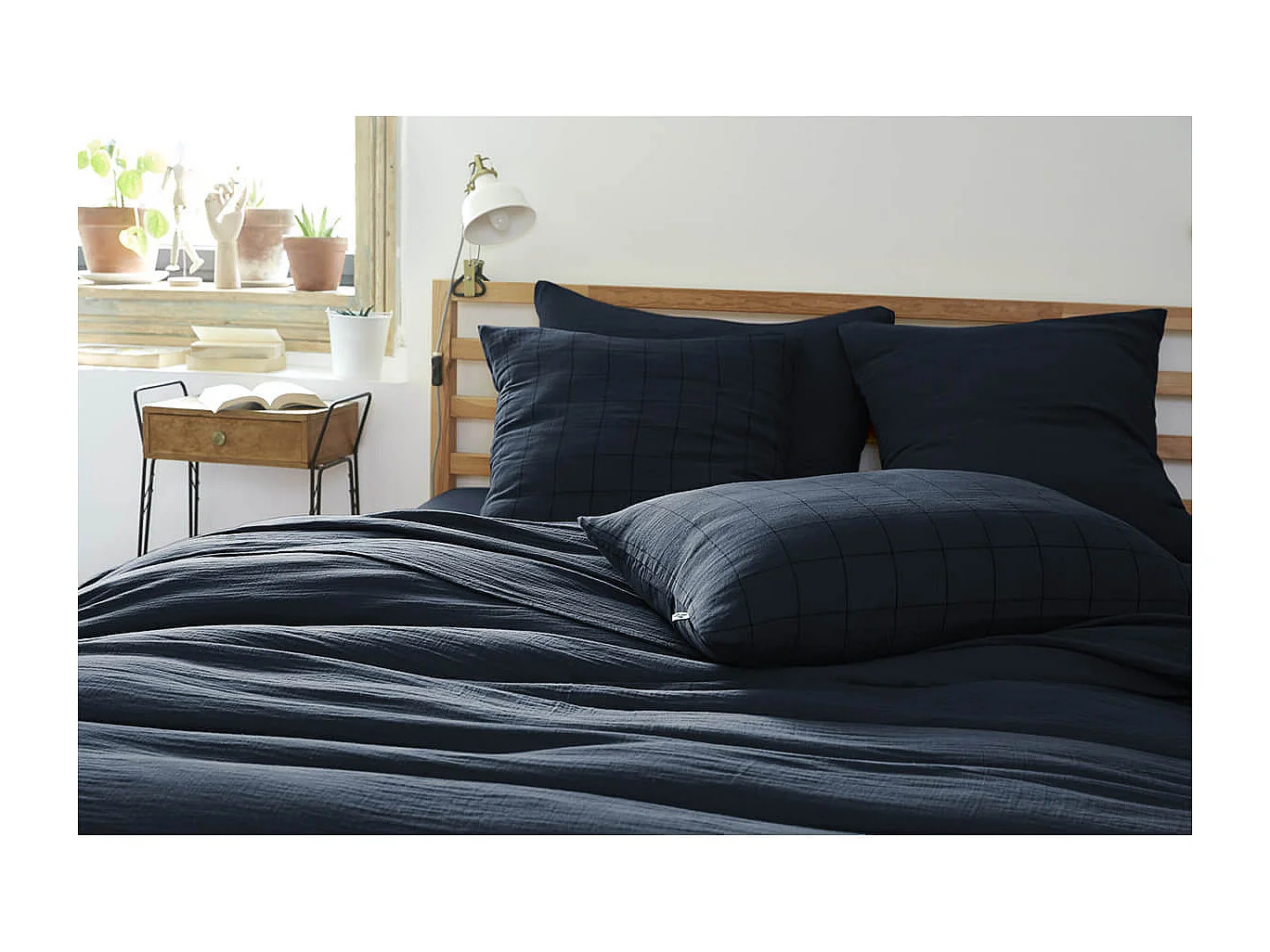 OUREA MOTIF - Taie d'Oreiller 50x70cm Gaze de Coton Minuit à Grands Carreaux