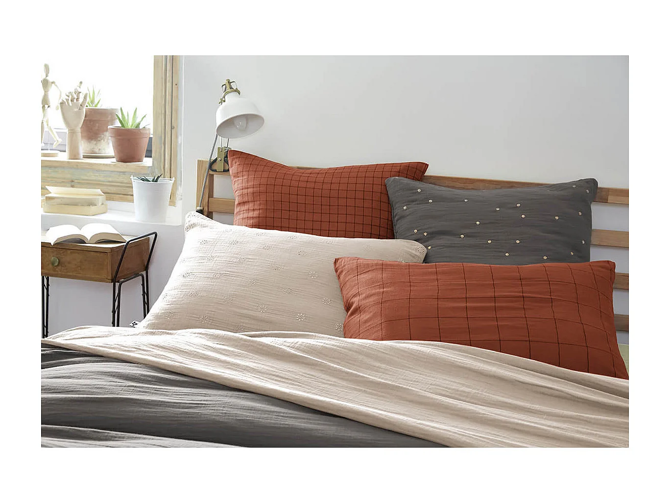 OUREA MOTIF - Taie d'Oreiller 50x70cm Gaze de Coton Terracotta à Grands Carreaux