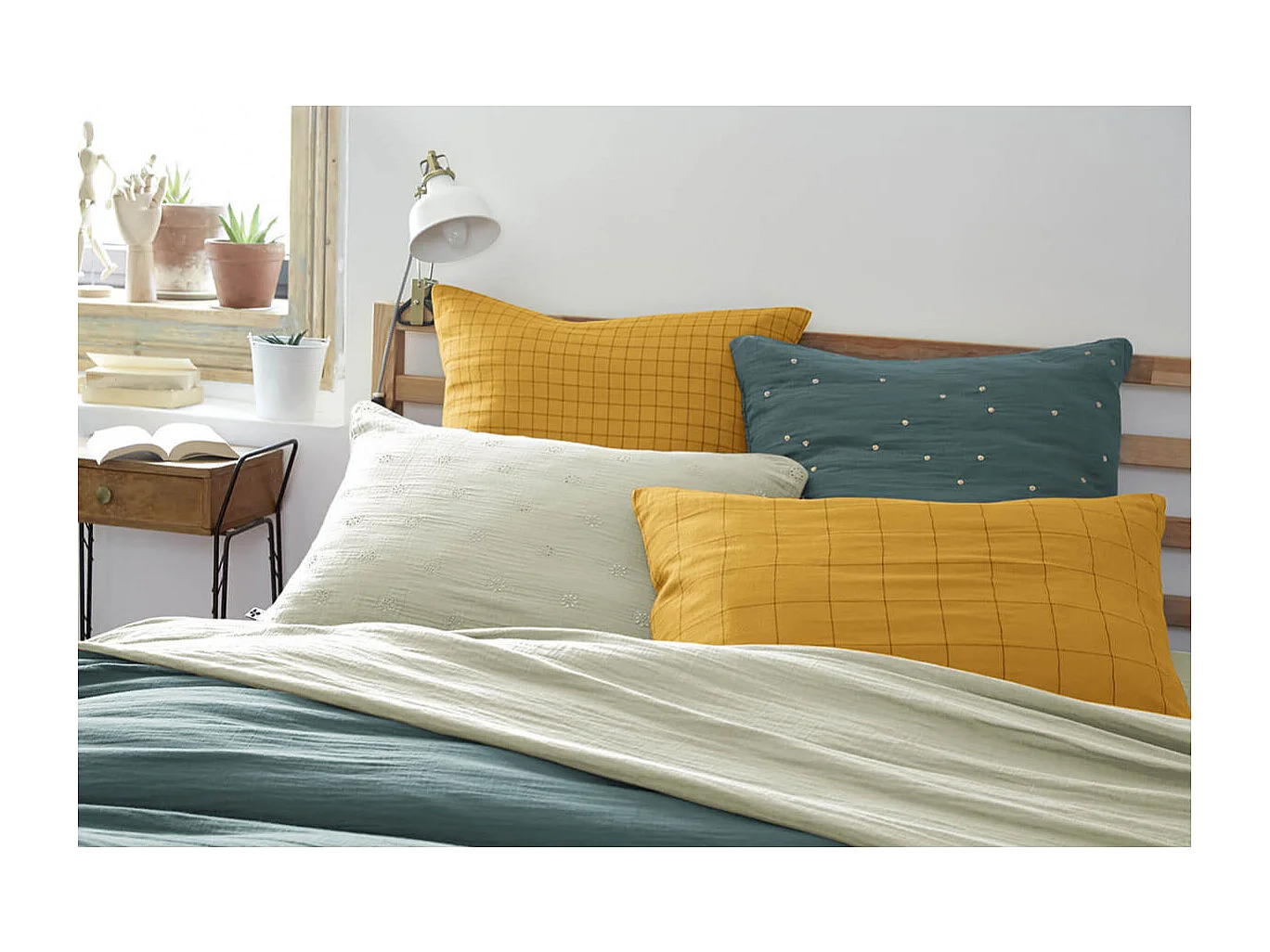 OUREA MOTIF - Taie d'Oreiller 50x70cm Gaze de Coton Safran à Grands Carreaux