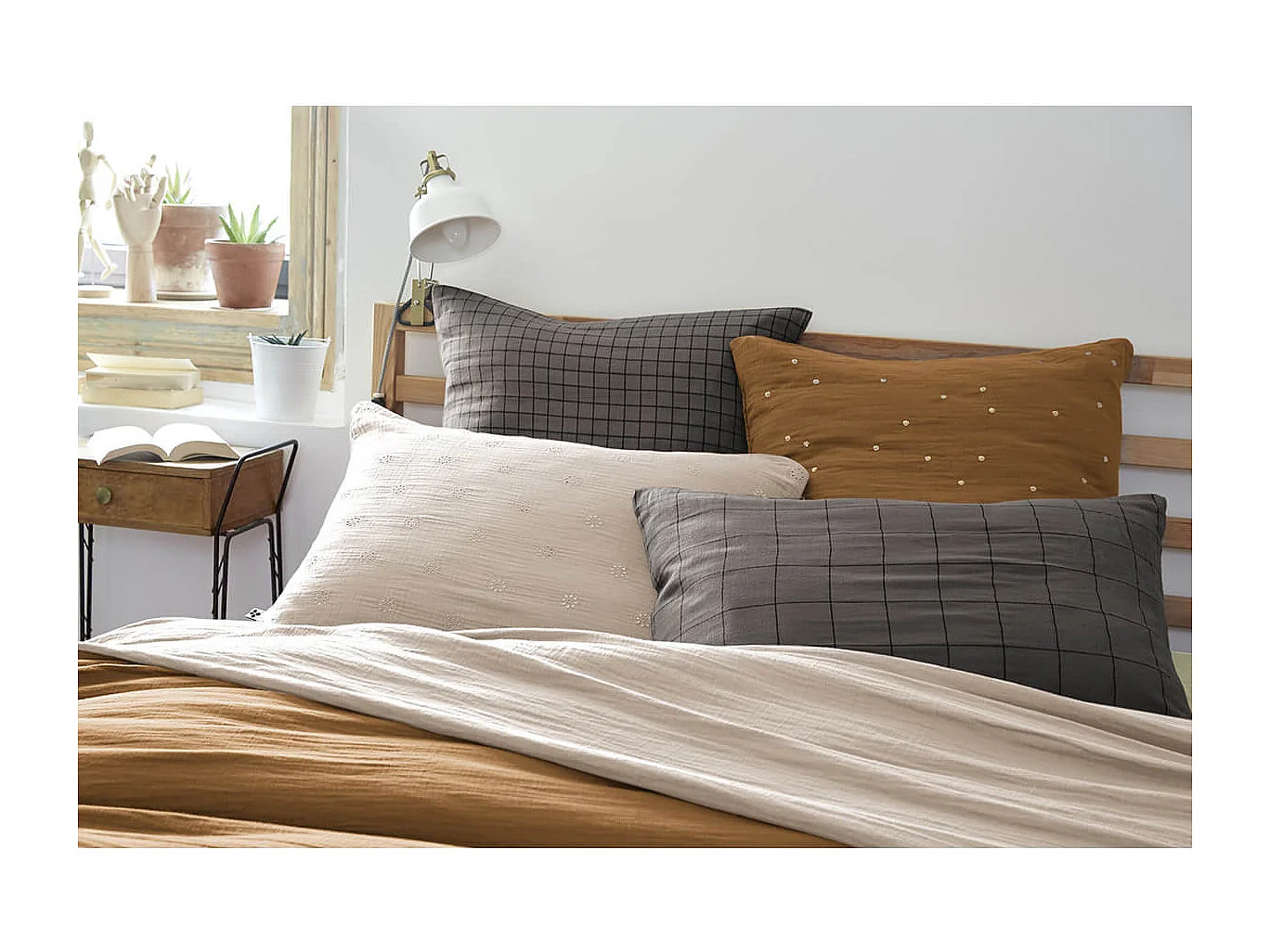 OUREA MOTIF - Taie d'Oreiller 50x70cm Gaze de Coton Granit à Grands Carreaux