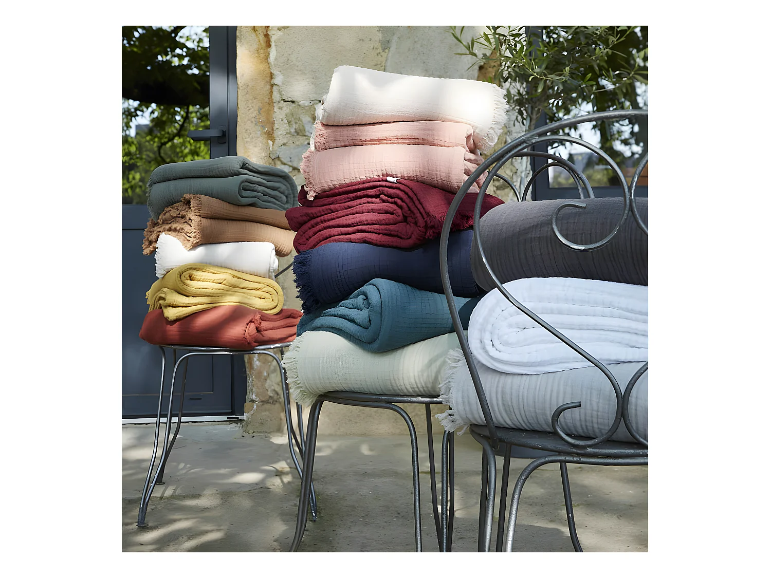 OUREA - Plaid à Franges 180x220cm 4 Epaisseurs Gaze de Coton Minuit