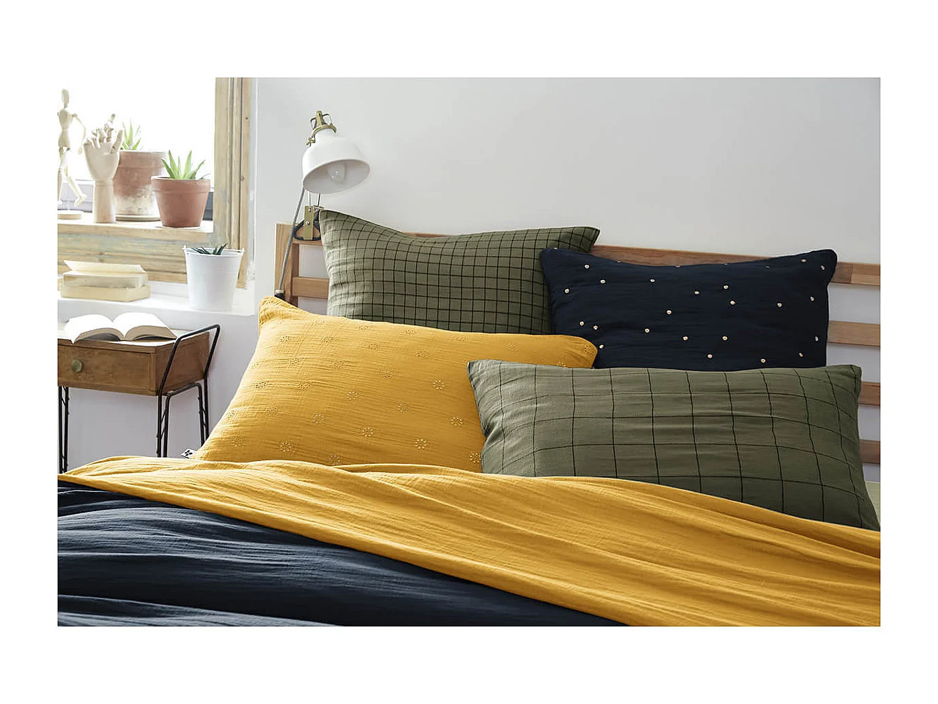 OUREA MOTIF - Taie d'Oreiller 60x60cm Gaze de Coton Romarin à Petits Carreaux