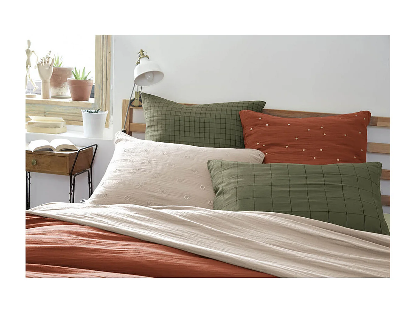 OUREA MOTIF - Taie d'Oreiller 60x60cm Gaze de Coton Romarin à Petits Carreaux