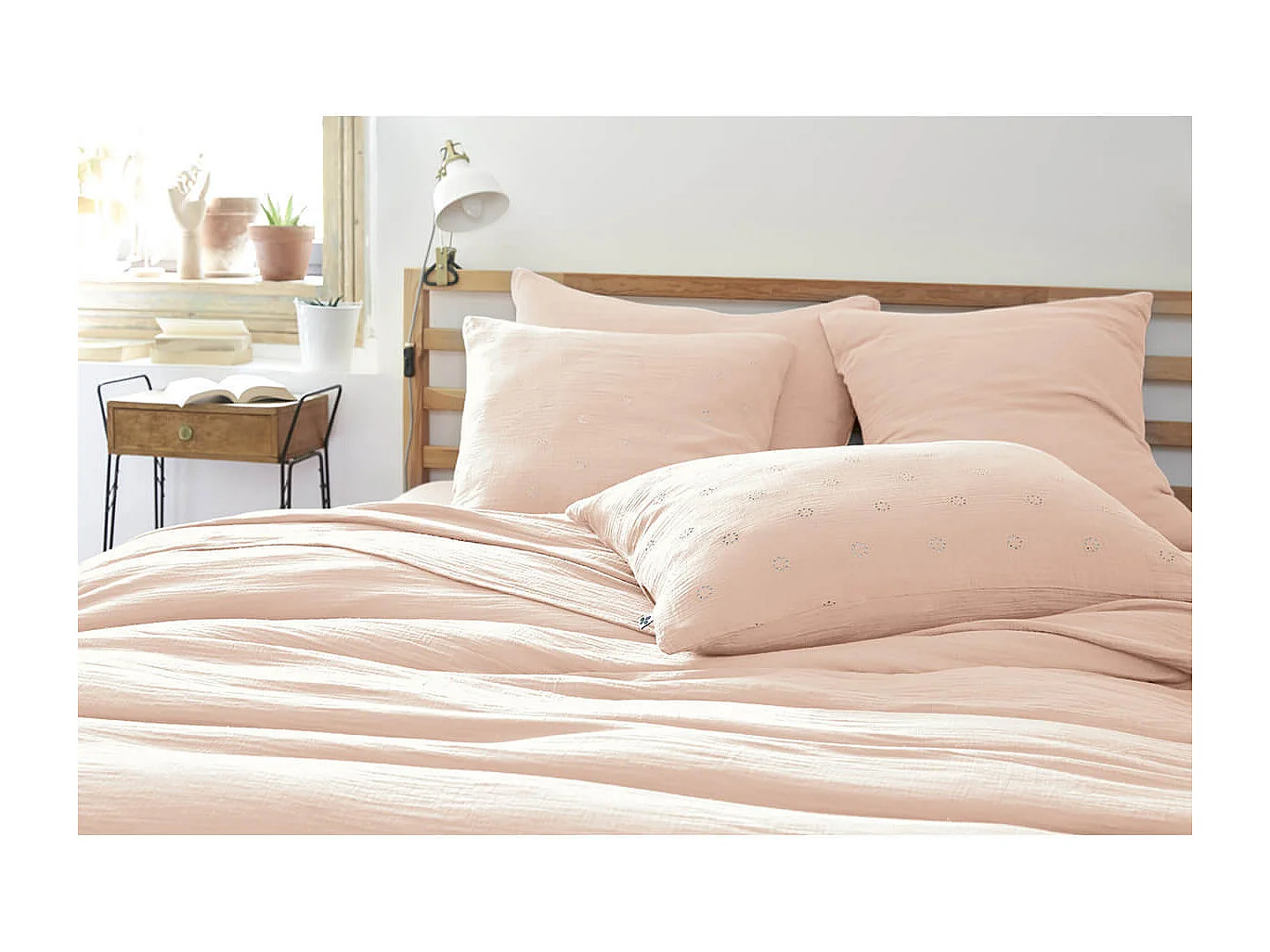 OUREA MOTIF - Taie d'Oreiller 50x70cm Gaze de Coton Guimauve à Fleurs Ajourées