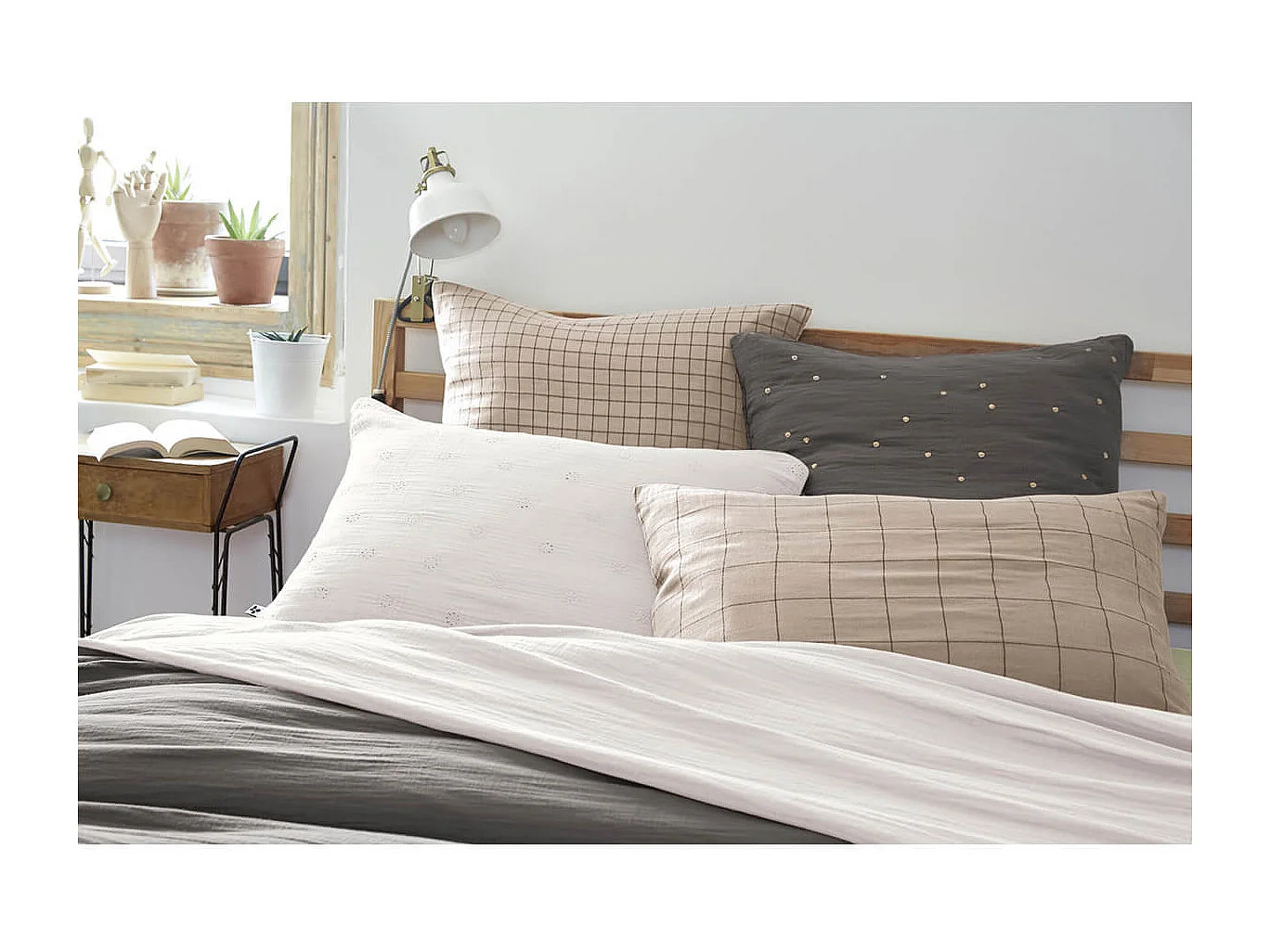 OUREA MOTIF - Taie d'Oreiller 60x60cm Gaze de Coton Pampa à Petits Carreaux