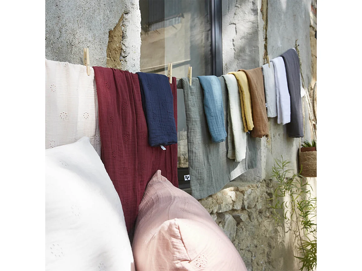 OUREA MOTIF - Taie d'Oreiller 50x70cm Gaze de Coton Pampa à Fleurs Ajourées