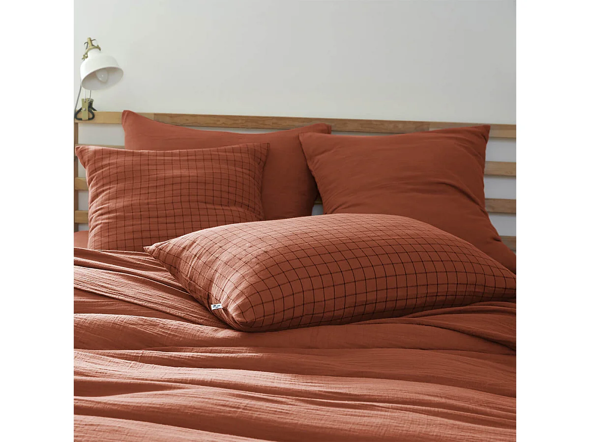 OUREA MOTIF - Taie d'Oreiller 60x60cm Gaze de Coton Terracotta à Petits Carreaux