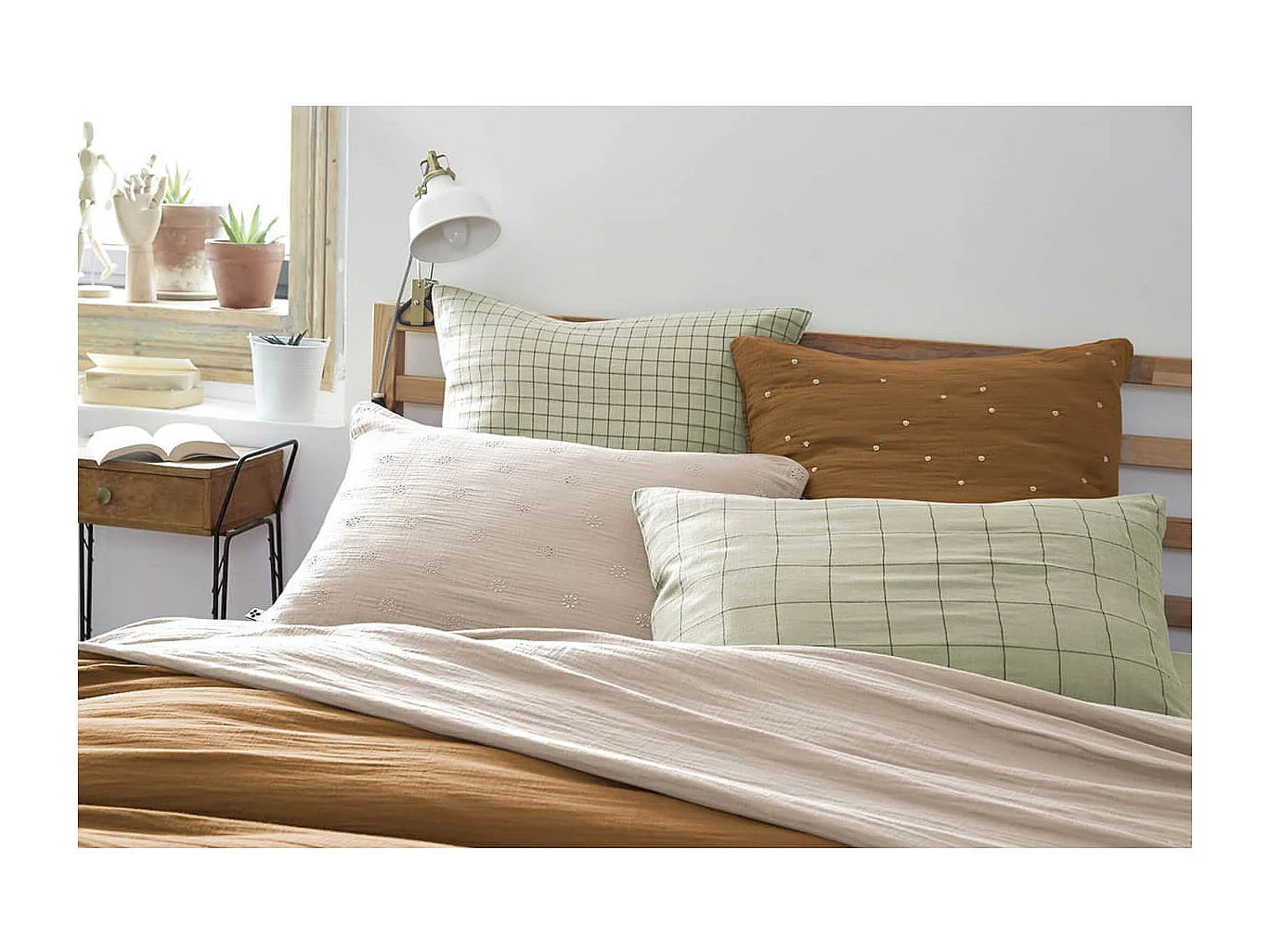 OUREA MOTIF - Taie d'Oreiller 60x60cm Gaze de Coton Vert d'Eau à Petits Carreaux