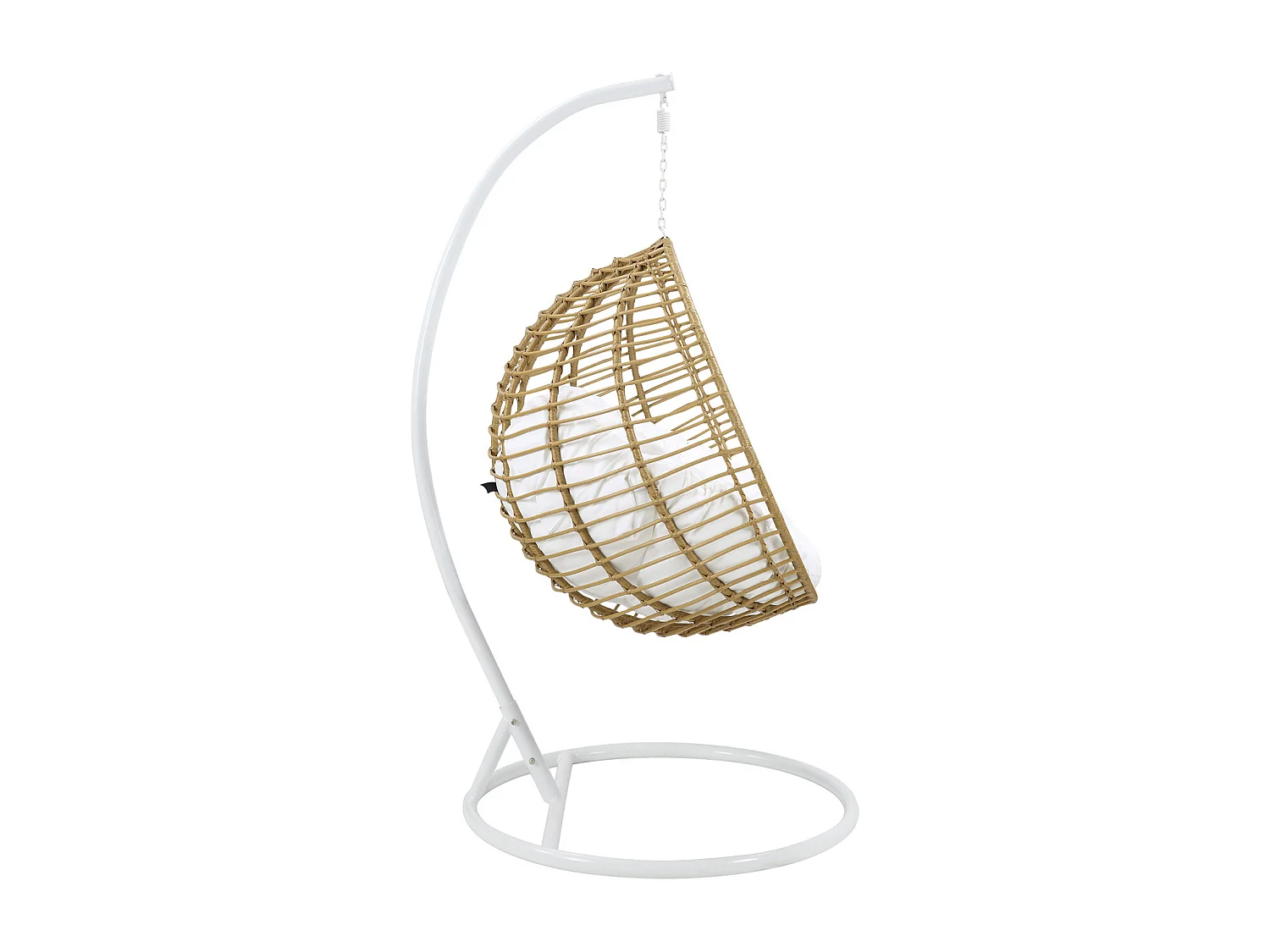 Hengestol i flettet kunstrotting lys natur med hvit pute BONTOC MYLIA