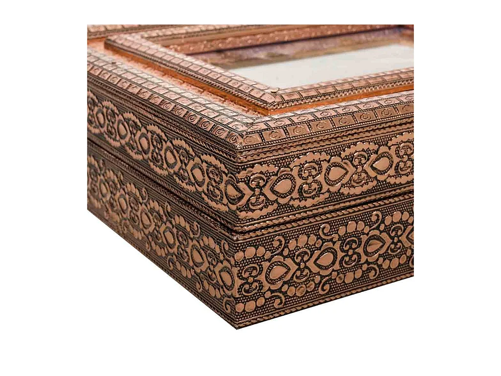 Porta-joias em metal com relevo de cobre 30x25x7,5