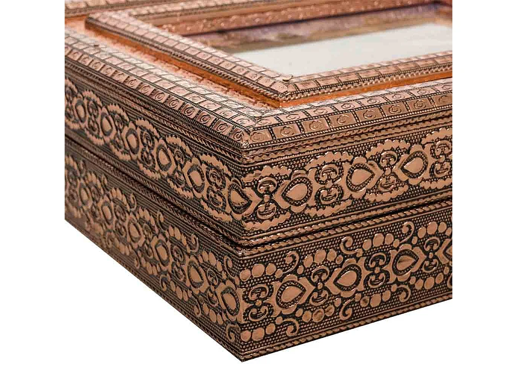 Porta-joias em metal com relevo de cobre 30x25x7,5