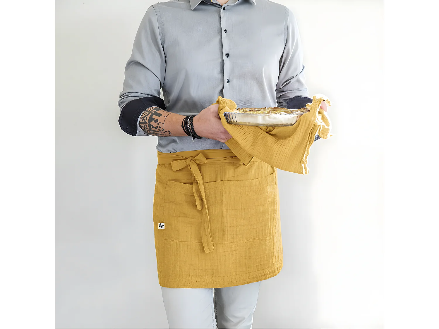 OUREA - Demi-Tablier avec Double Poche Gaze de Coton Safran