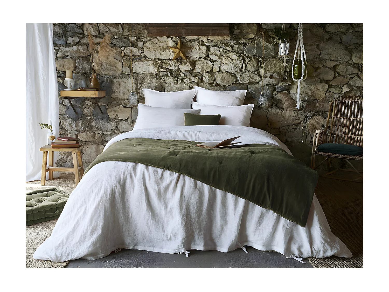 HARRIS - Chemin de Lit 90x200cm Velours de Coton Coloris Thym