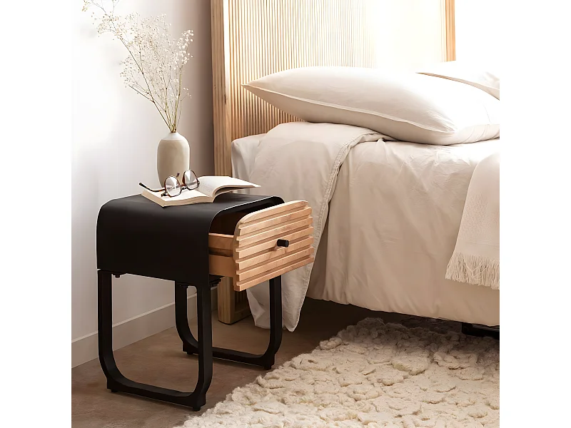 Table de chevet en bois de manguier et métal Jacques