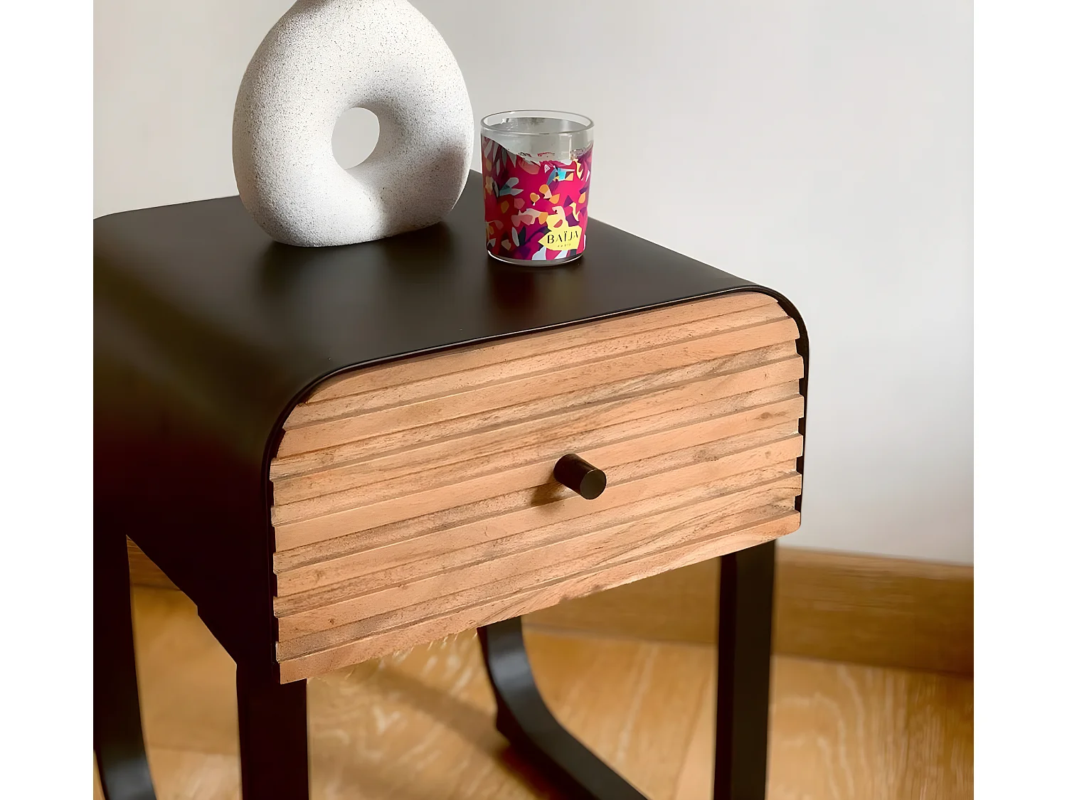 Table de chevet en bois de manguier et métal Jacques