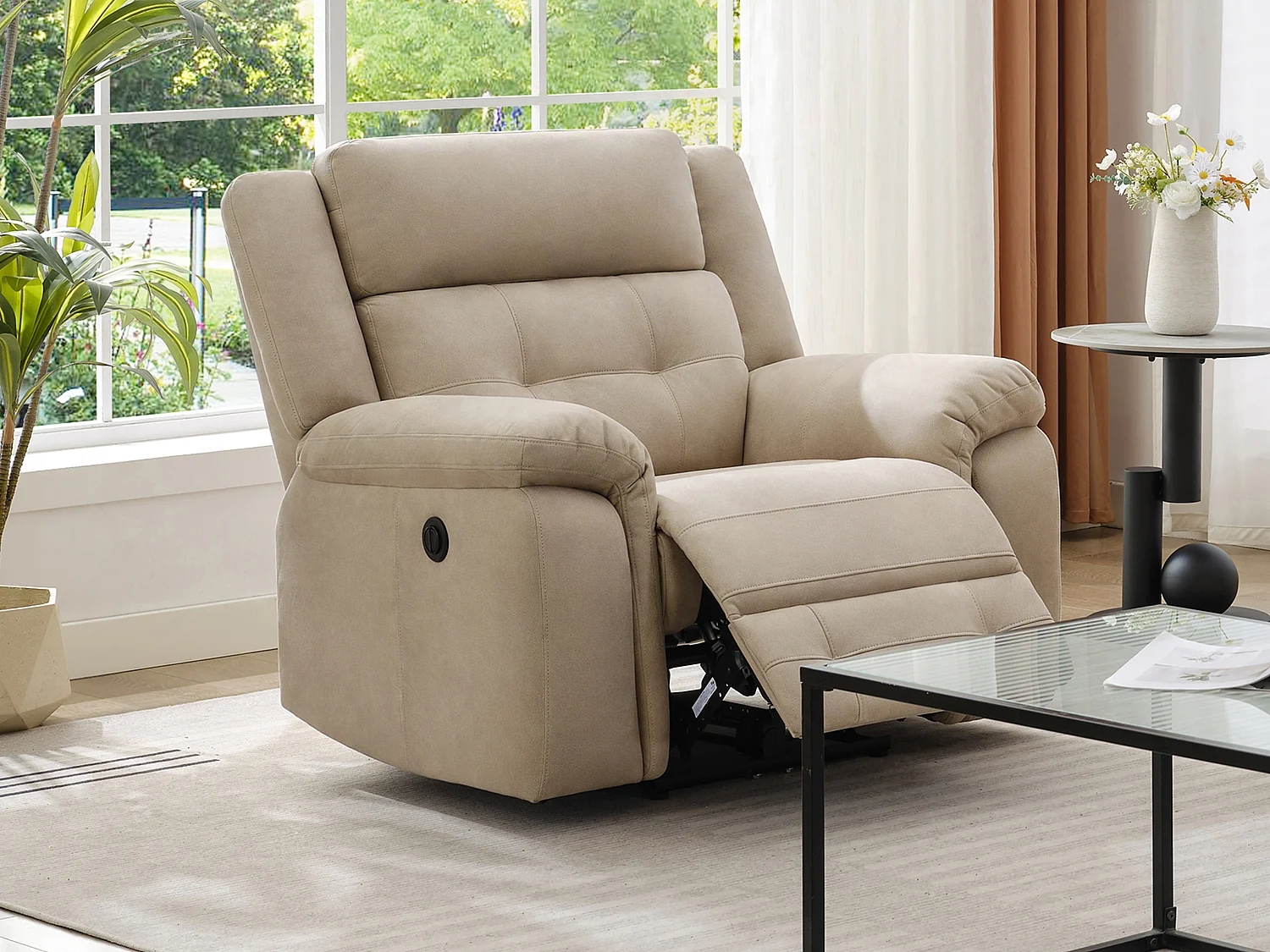 Fauteuil relax électrique en microfibre beige ORTIANO