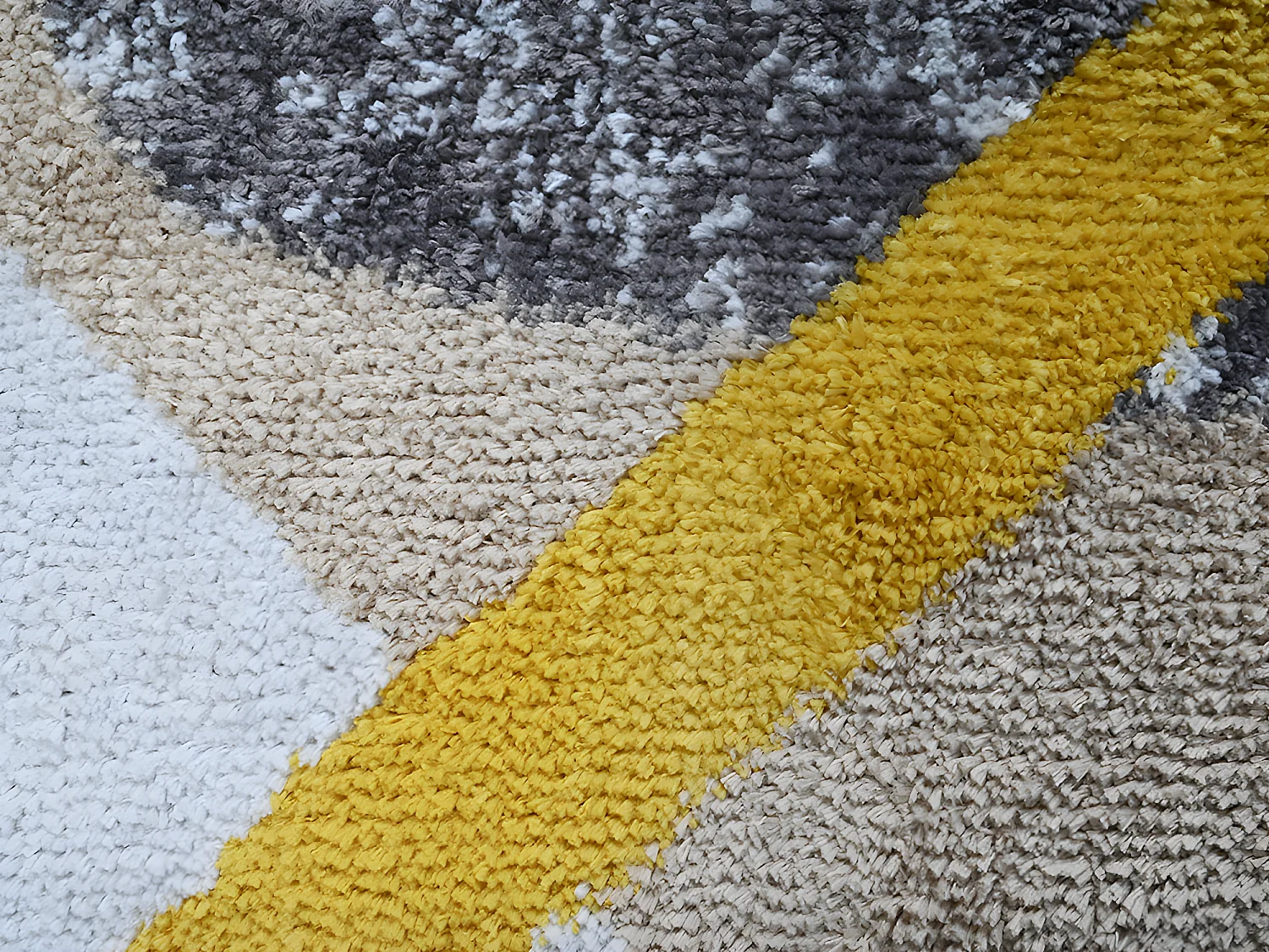 Tapis style contemporain - 160 x 230 cm - Gris, noir et doré - PICADILLY