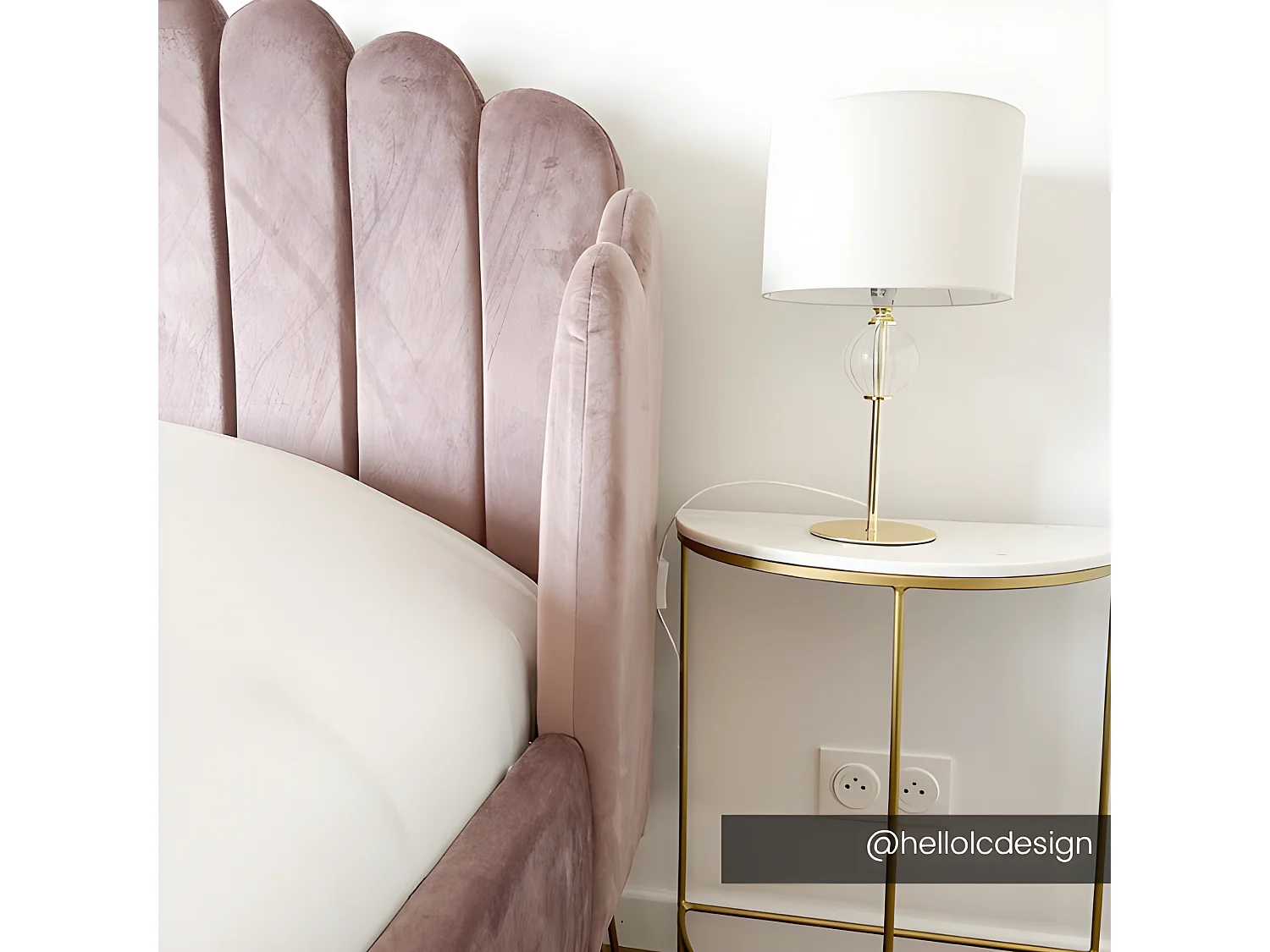 Letto con testata letto ondulata 140 x 190 cm Velluto Rosa antico - SAGALI