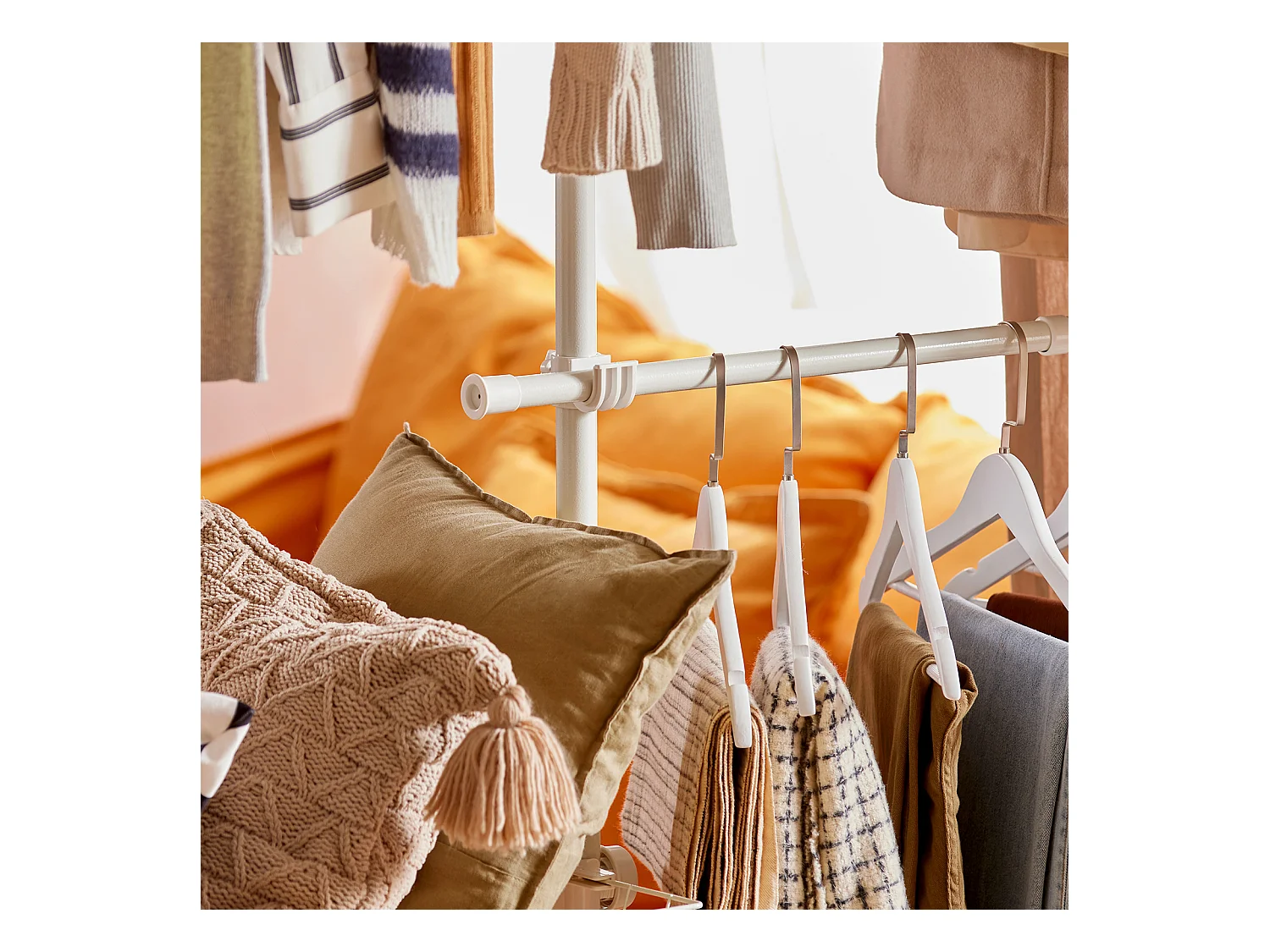 SoBuy FRG34-W Kledingkast Telescoop Herkule Systeem, Kledingrek