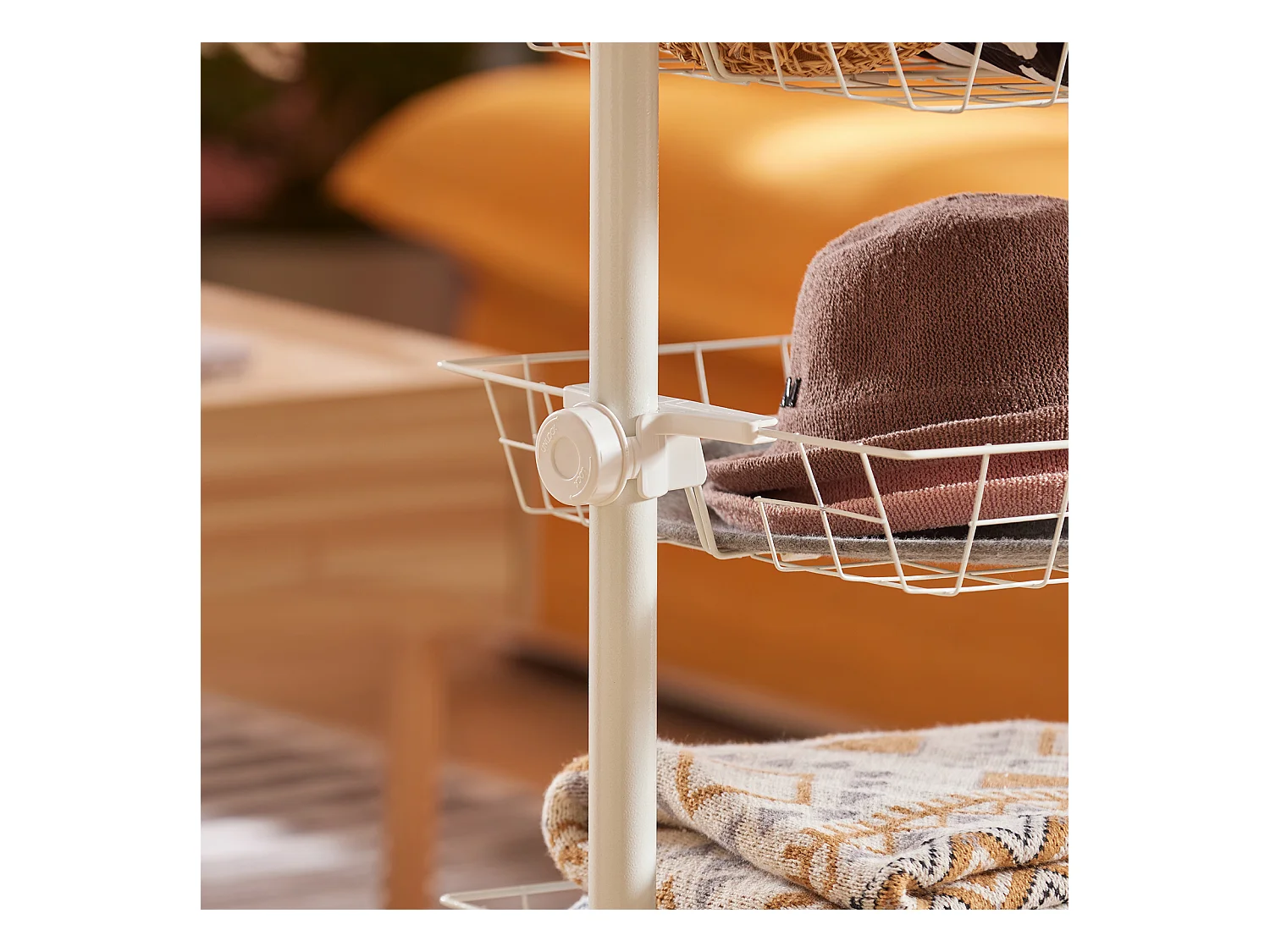 SoBuy FRG34-W Kledingkast Telescoop Herkule Systeem, Kledingrek