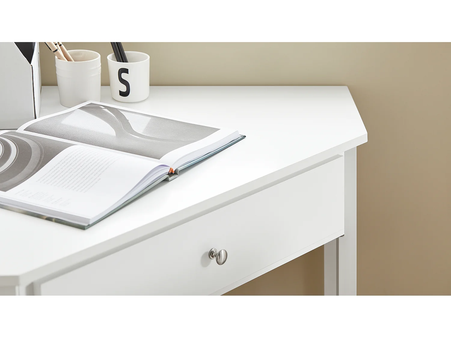 Mesa de Ordenador, Mesa de Escritorio con un Cajón, Triangular,Blanco,FWT31-W SoBuy ES