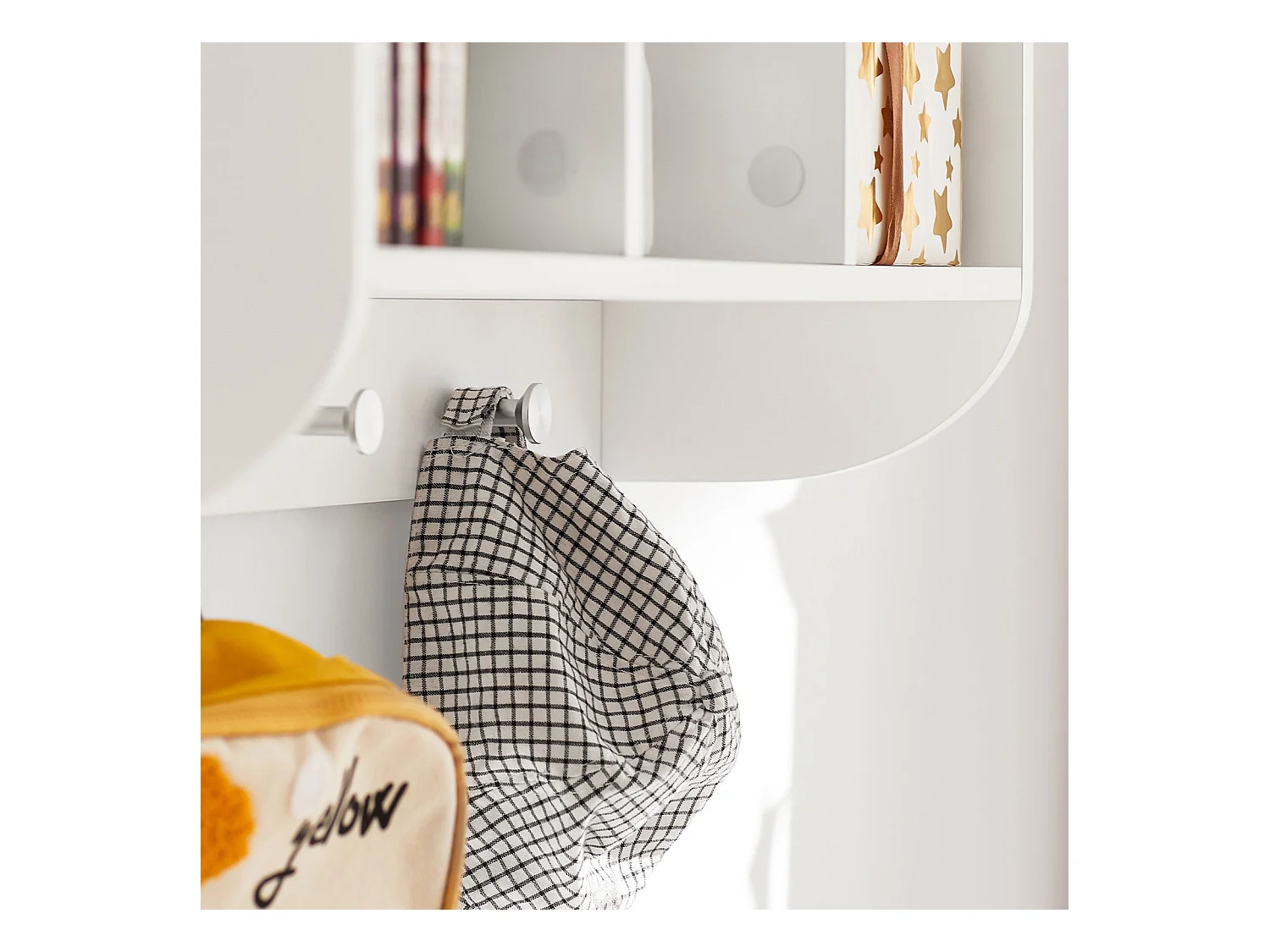 Półka na książki dla dzieci z 3 haki KMB46-W