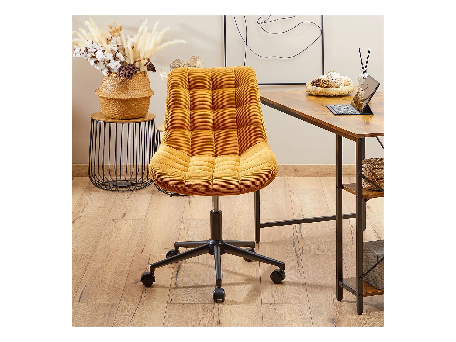 Chaise de bureau VASILO fauteuil en velours côtelé jaune moutarde avec piétement en métal laqué noir