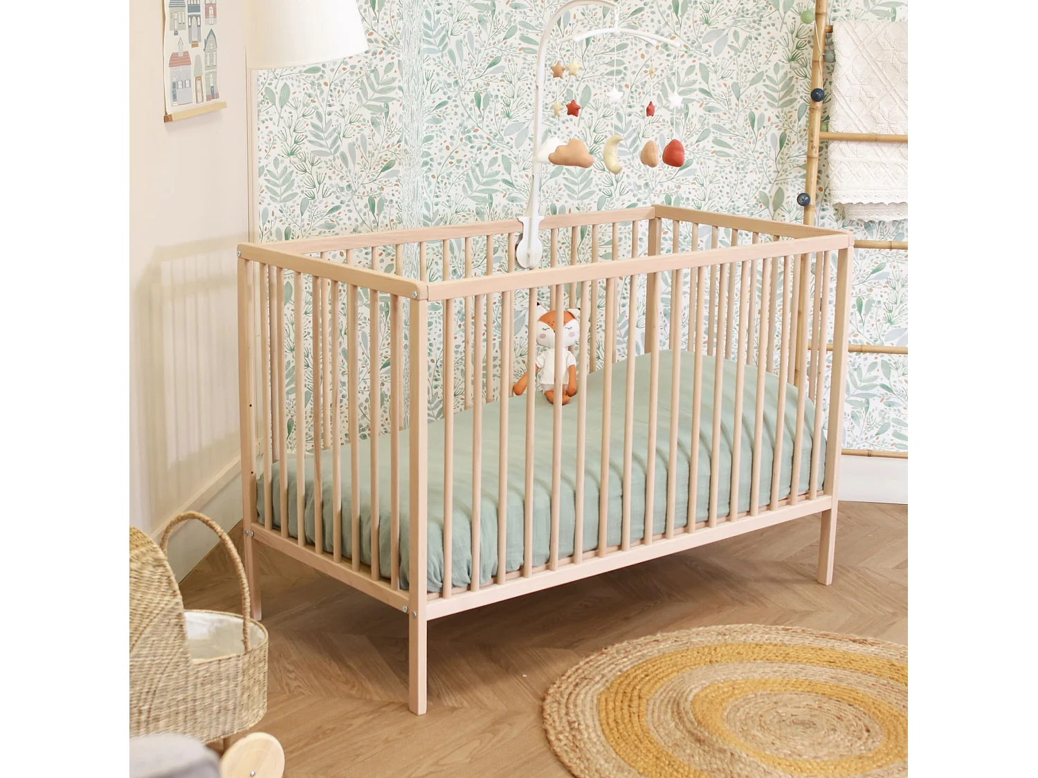 Lit bébé à barreaux en bois massif avec sommier réglable en hauteur 120x60 naturel