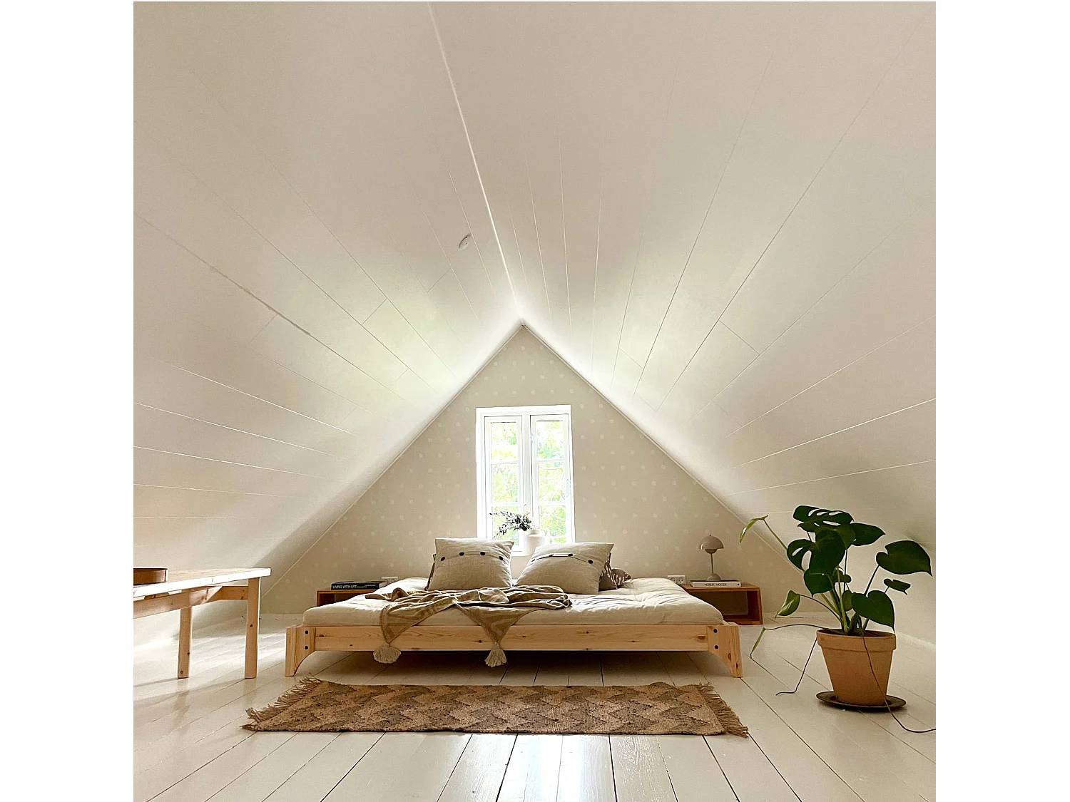 Lit ELAN en pin massif naturel avec sommier 180x200