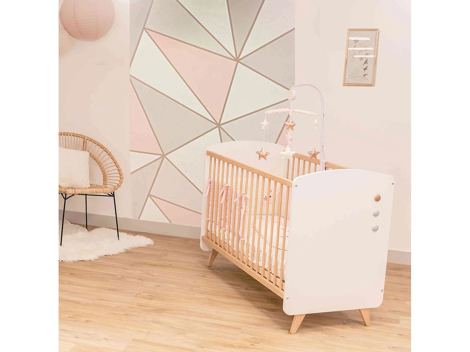 Lit bébé en bois blanc réglable en hauteur SENJA 60x120