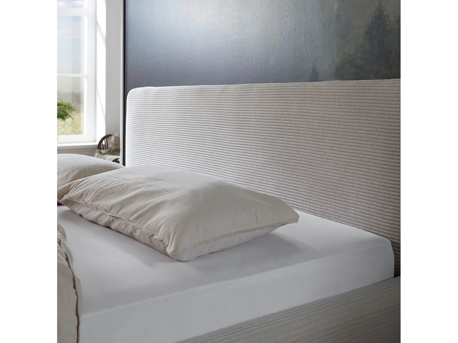 Lit rembourré en velours beige avec tête de lit lisse 160x200 - LT8002