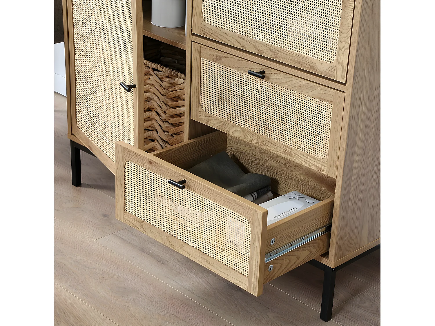 Credenza Alta con Facciate in Rattan Naturale - L100 x H120 cm - JAYA