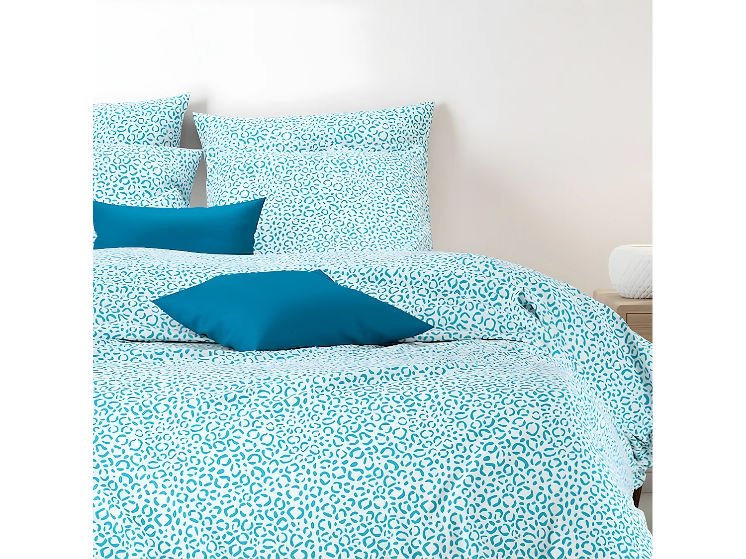 Housse de couette 220x240 cm + 2 taies d'oreiller 63x63 cm 100% Coton 57 fils Lheetah