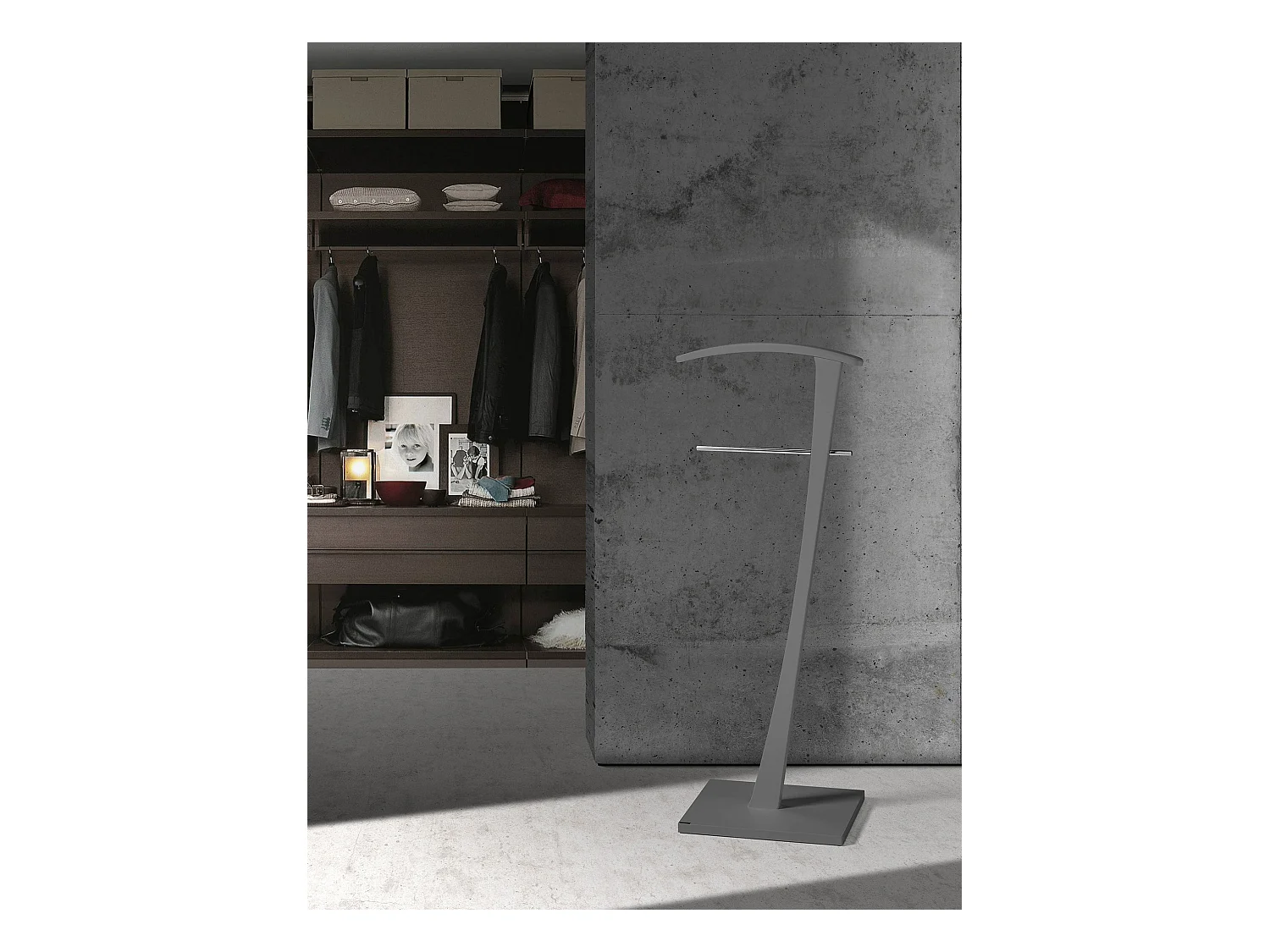 Valet de nuit - H115cm x L48cm x P28cm - hêtre massif gris - Lindes