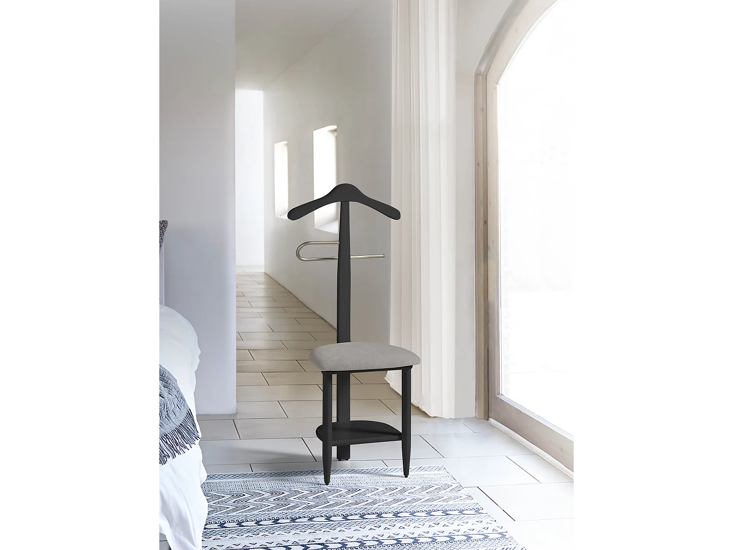 Valet de nuit - H105cm x L45cm x P41cm - hêtre massif noir - Sedie