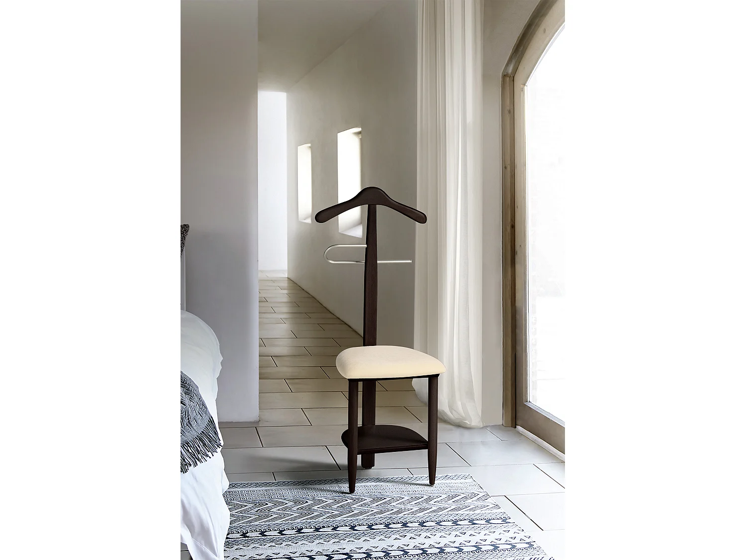 Valet de nuit - H105cm x L45cm x P41cm - hêtre massif wenge - Sedie