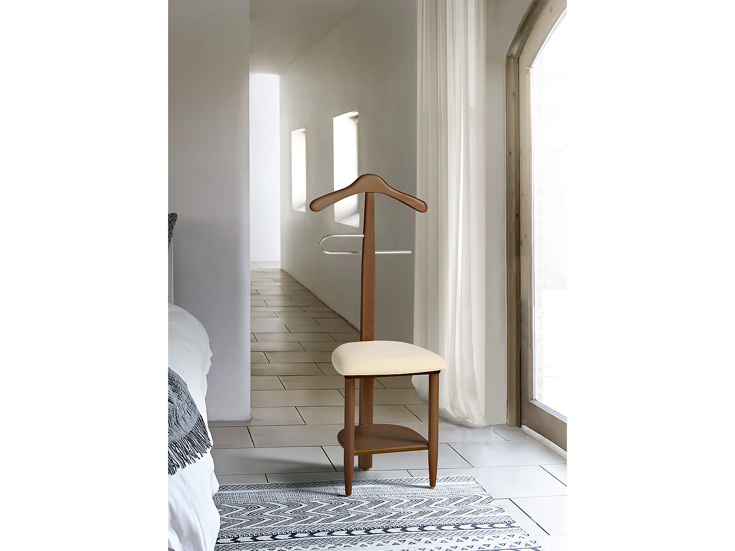 Valet de nuit - H105cm x L45cm x P41cm - hêtre massif noyer - Sedie